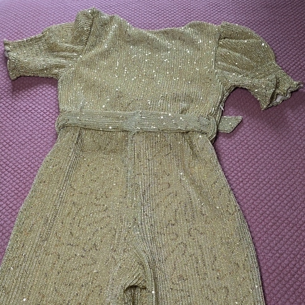 Chelsea & Violet Gold Short Puff Sleeve Sequin Embellished Jumper Medium - Picture 11 of 16